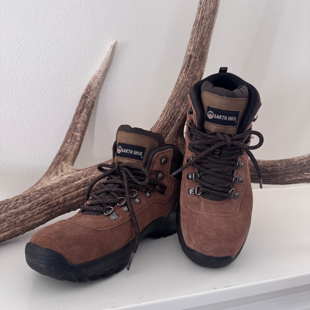 Earth Shoe Ashland Woman's 9 Brown Suede Hiking Boot Mid Top Trail Shoes 7020260